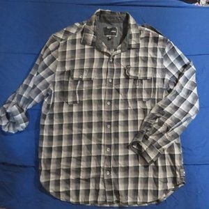 Hurley Casual Button down size XXL men long sleeve with adjustable sleeve